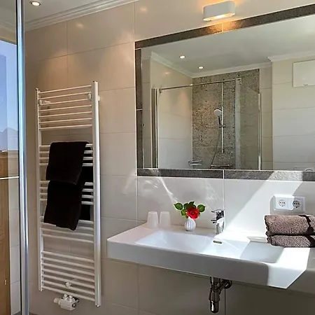 Dachsteinblick Hotel apartamentowy 4*