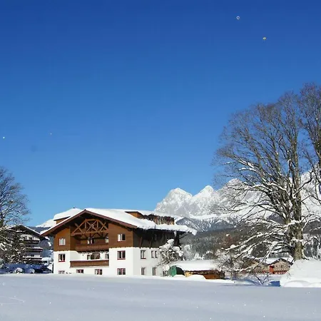 Dachsteinblick شقة فندقية 4*