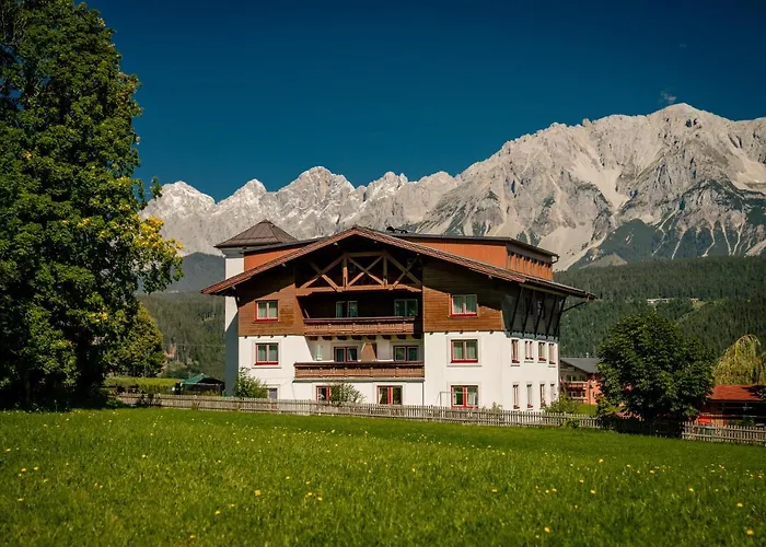 Hotel apartamentowy Dachsteinblick